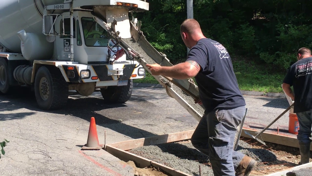 Cement Mixer Truck Pouring Concrete Pad