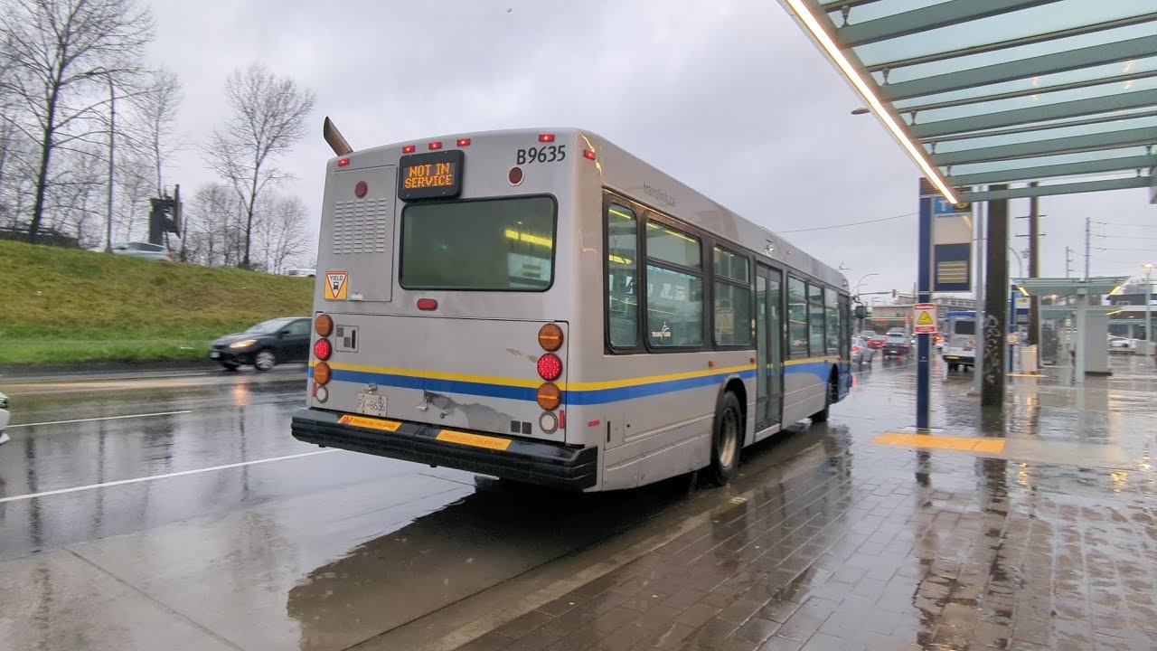 Translink CMBC 9635 on the 130 from Kootenay loop to Phibbs Exchange (DETOUR)