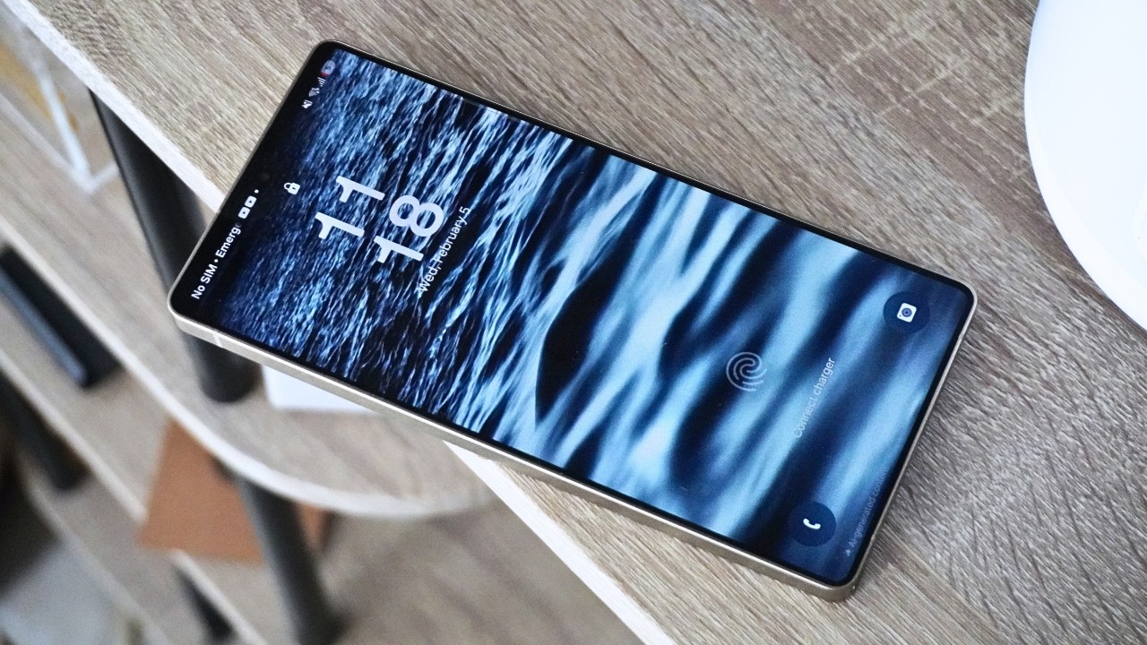 SAMSUNG GALAXY S25 ULTRA - &Epsilon;&Nu;&Alpha; &Rho;&Epsilon;&Alpha;&Lambda;&Iota;&Sigma;&Tau;&Iota;&Kappa;&Omicron; REVIEW GREEK