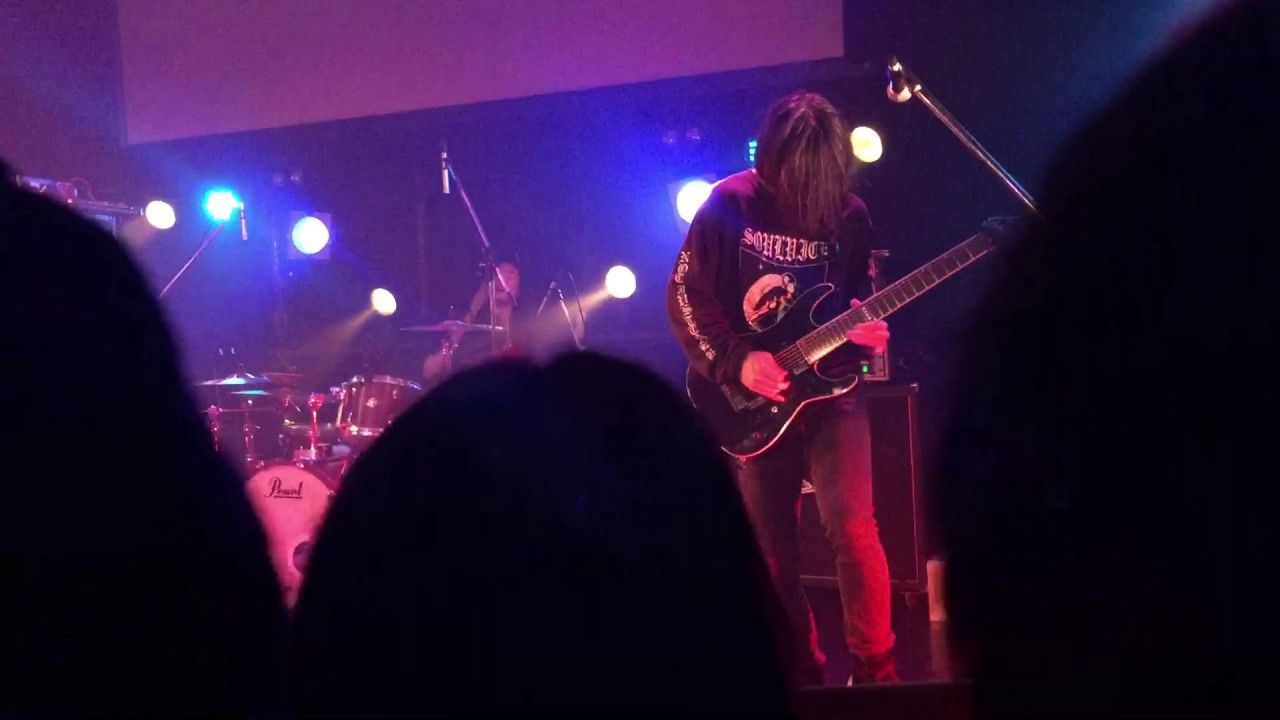 CRYSTAL LAKE - Body Movin' (Beastie Boys cover) Live at Nerds Fest 2016