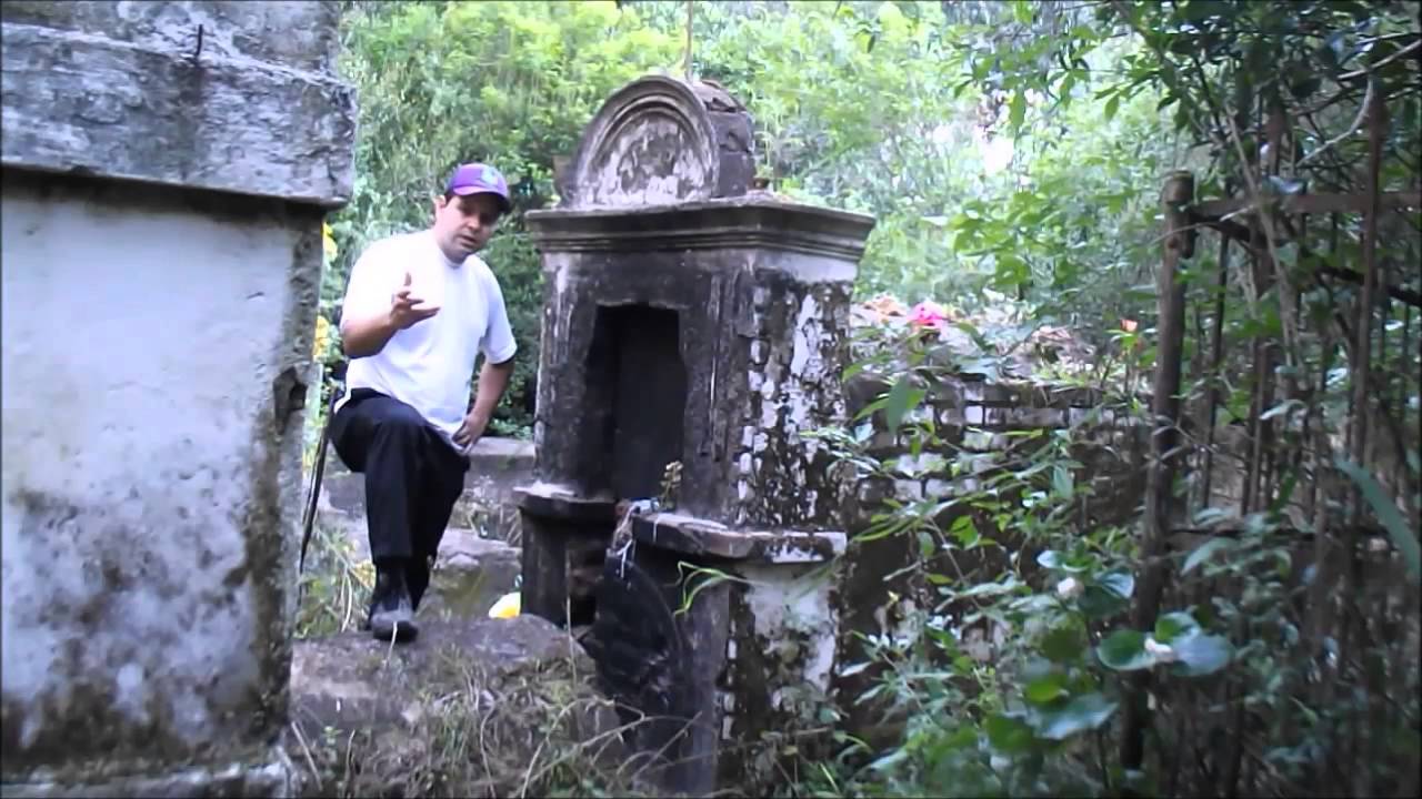 Cemitérios dos Anjos - Túmulo Adão Latorre
