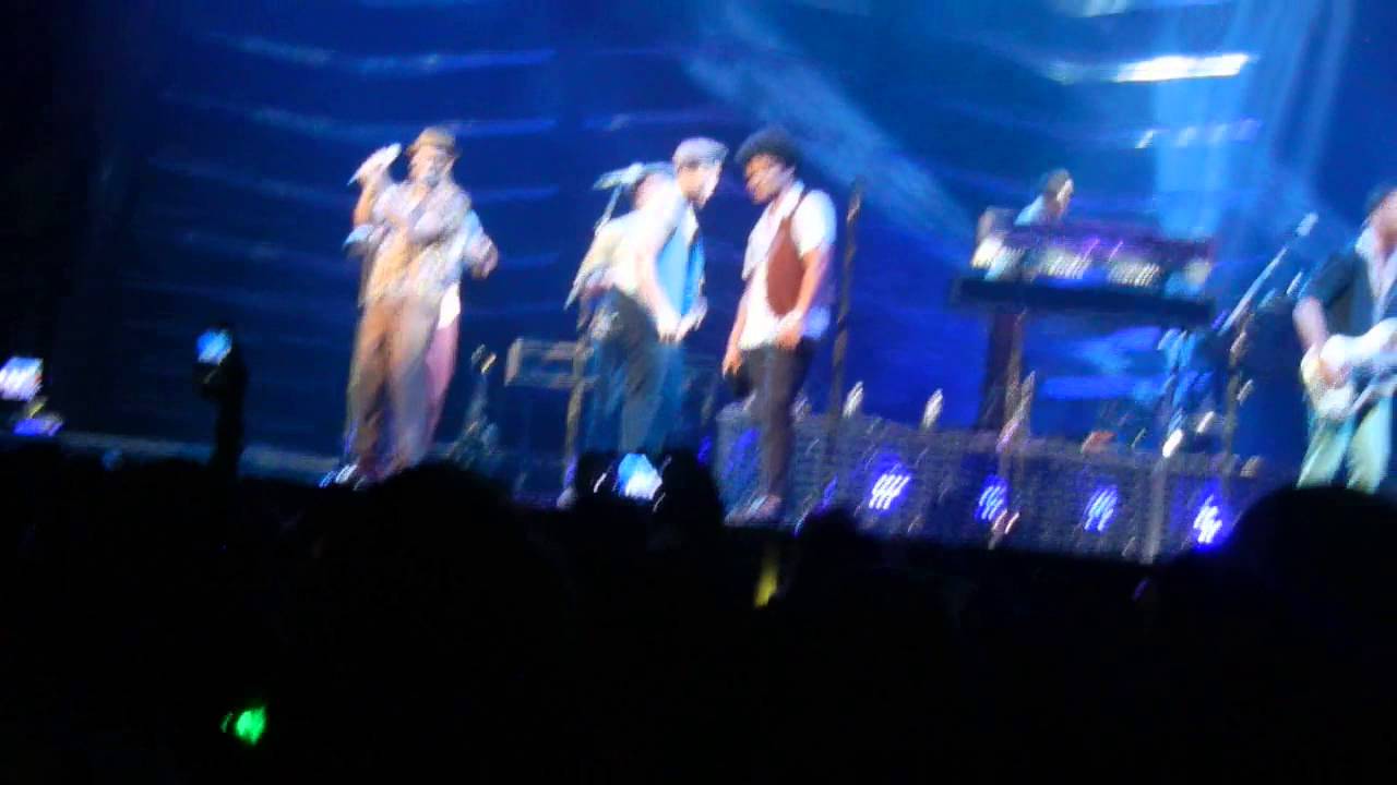 Bruno Mars- If I Knew + how to talk to girls + Runaway Baby in Houston, TX 8/15/13