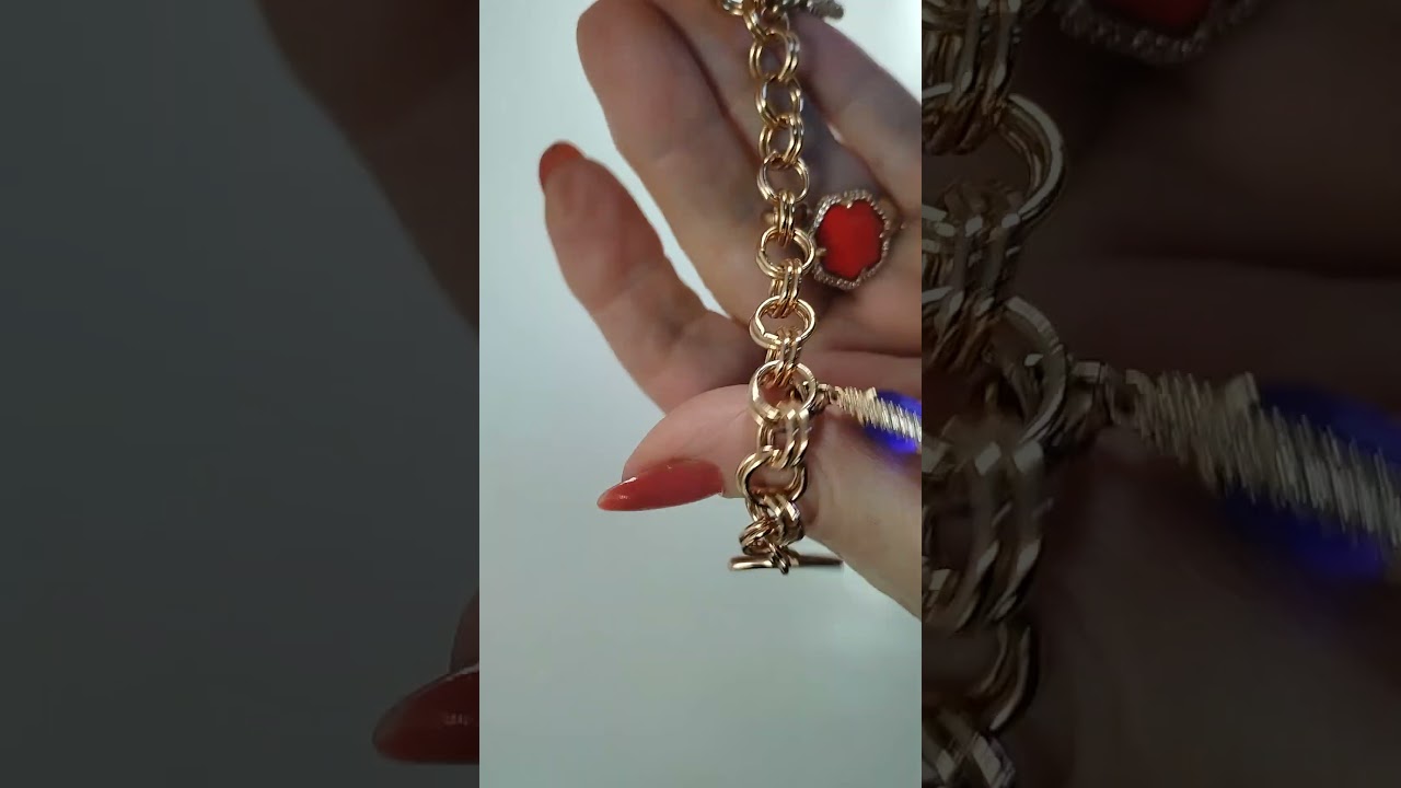 KENDRA SCOTT Signed Bracelet. Toggle Clasp, Charms, Gold Tone Chain - At my eBay: