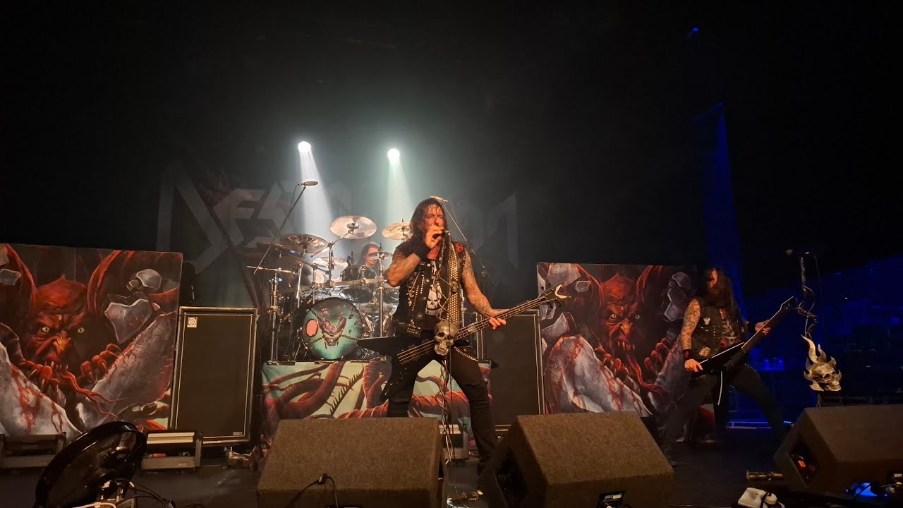 Destruction  - Curse the gods (live in Dublin)