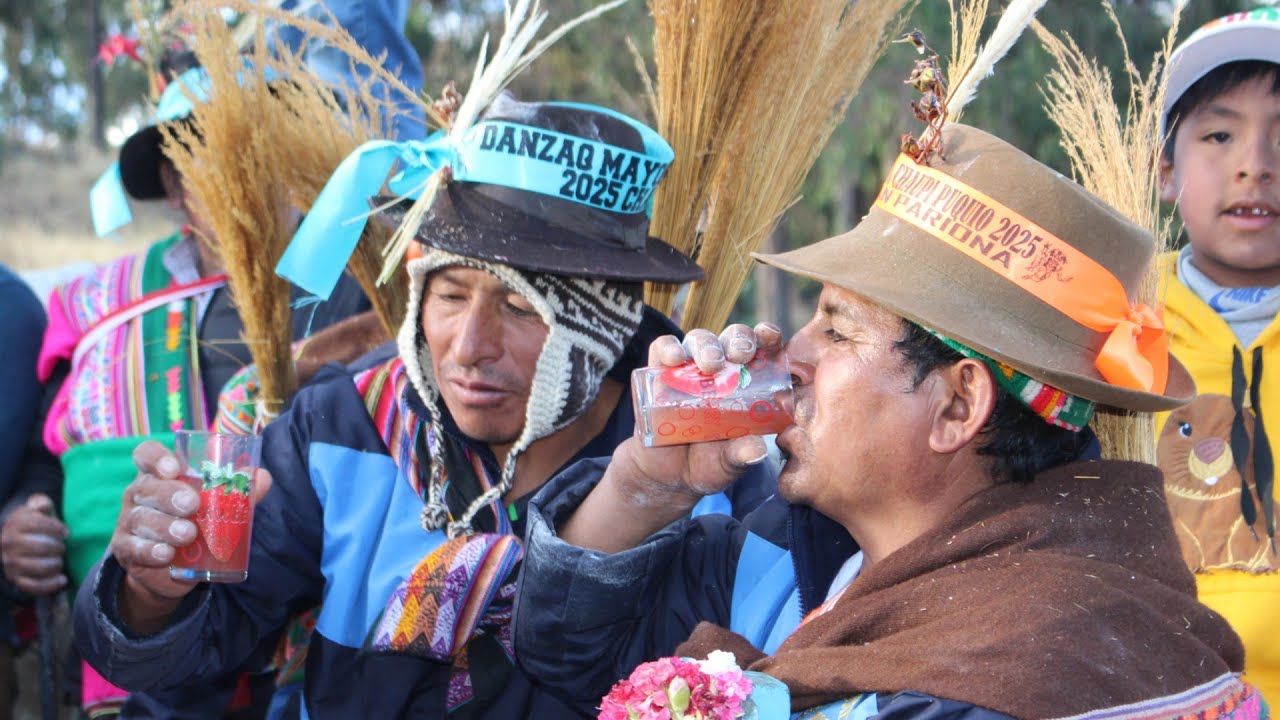Sequia tusuy fiesta del agua 2025. familia Jarpi Pariona barrio de Chaupi puquio.