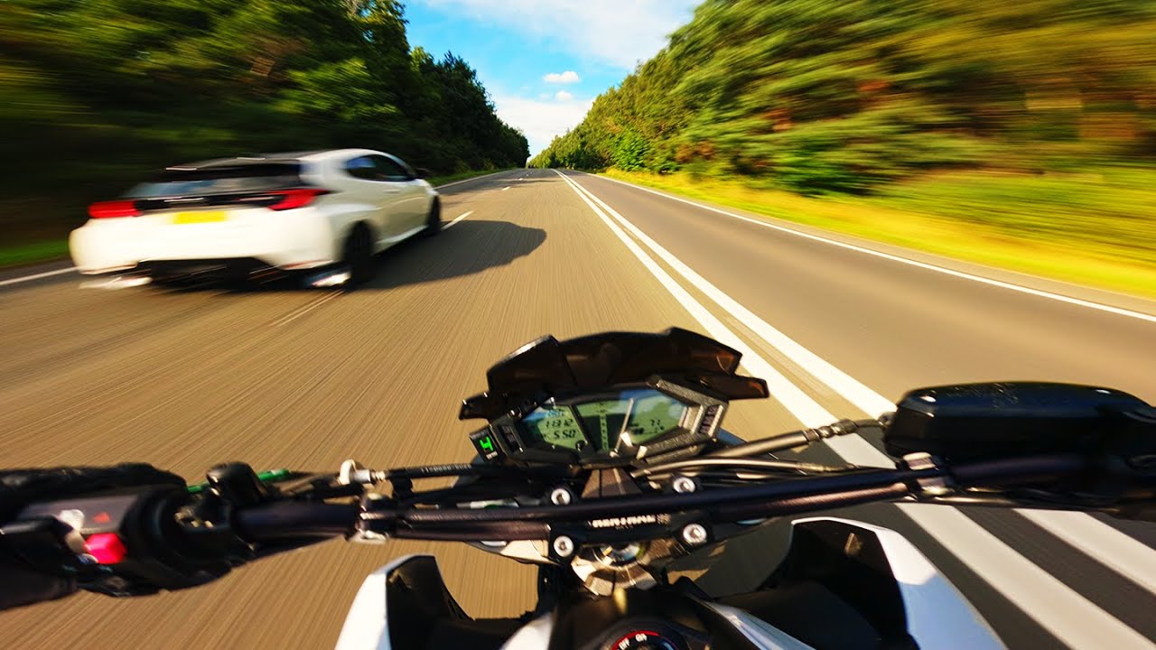 POV FAST BIKE RIDE - KAWASAKI Z800 - AKRAPOVIC EXHAUST - 4K