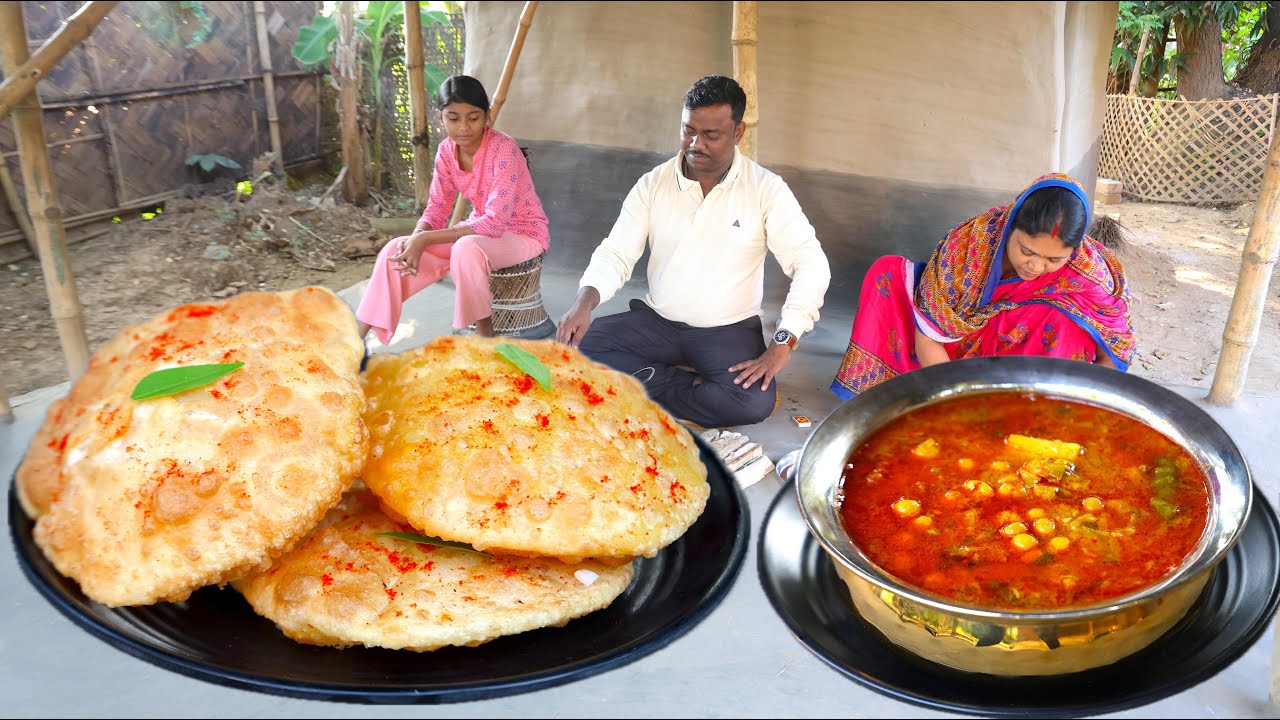 10 মিনিটে তৈরি মশলাদার ঘুগনি ও মুসুর ডালের কচুরি / Masala Ghugni in 10 Minutes & Musur daler kochuri