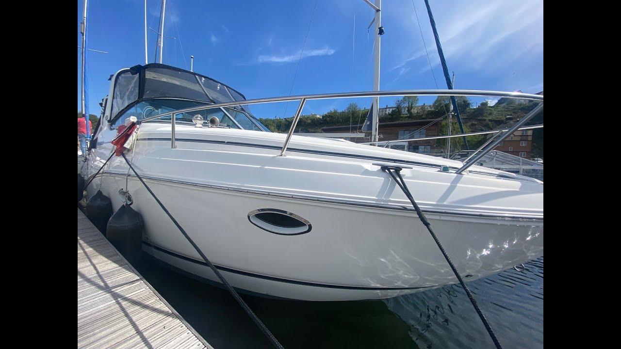 Rinker 280 Express Cruiser for sale by YACHTS CO