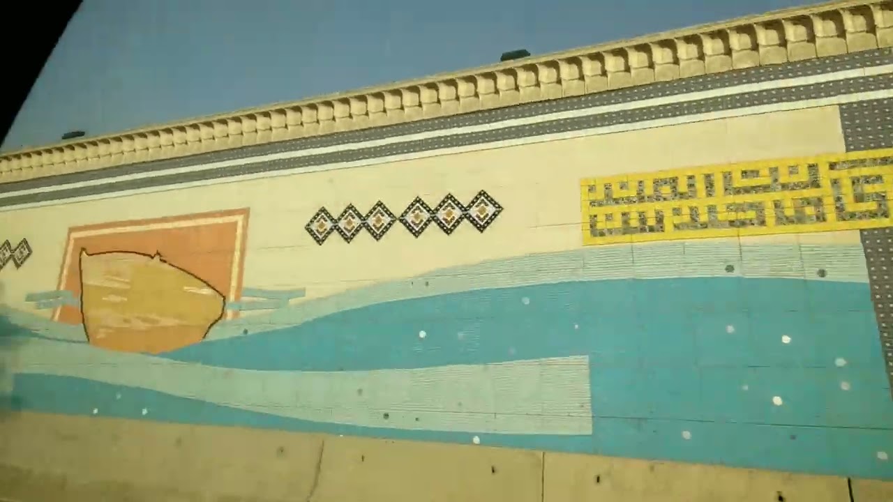 Tehran Murals: A Taxi Ride Through Urban Art 🚖🎨
