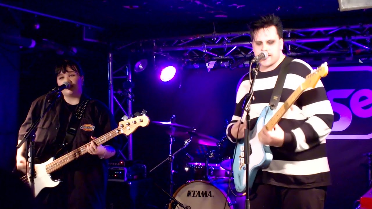 KIUSA - Lemmensairas - Live at Bar Loose, Helsinki, Oct. 30, 2021
