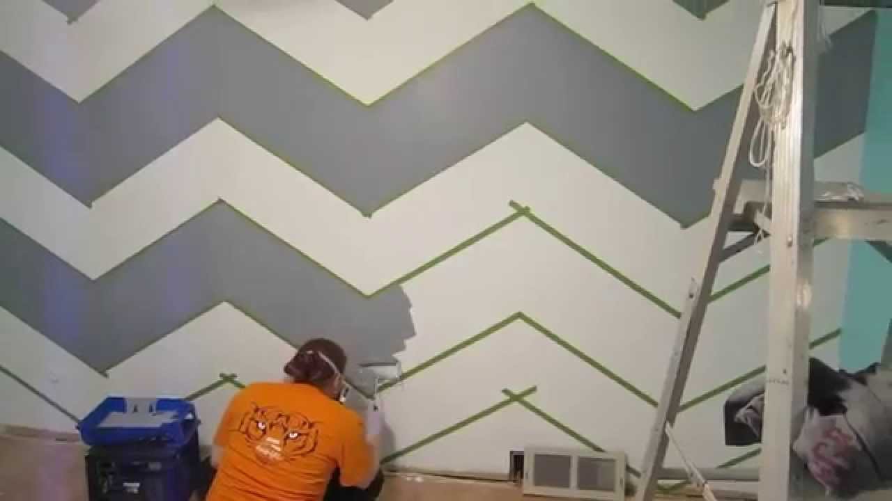 How to Paint a Zig-Zag Wall - Chevron Pattern