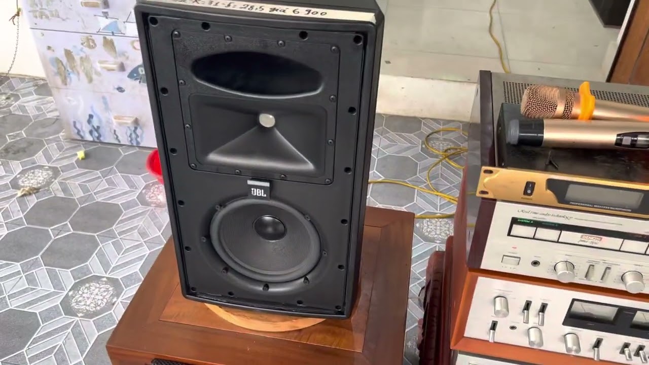 Loa JBL CONTROL 29AV loa Mỹ giá 6.900 siêu đẹp nặng như cối đá âm ly denon Pma-760 zá 5.600