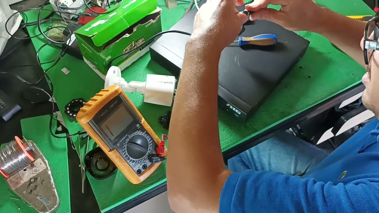 CÂMERA EM CURTO