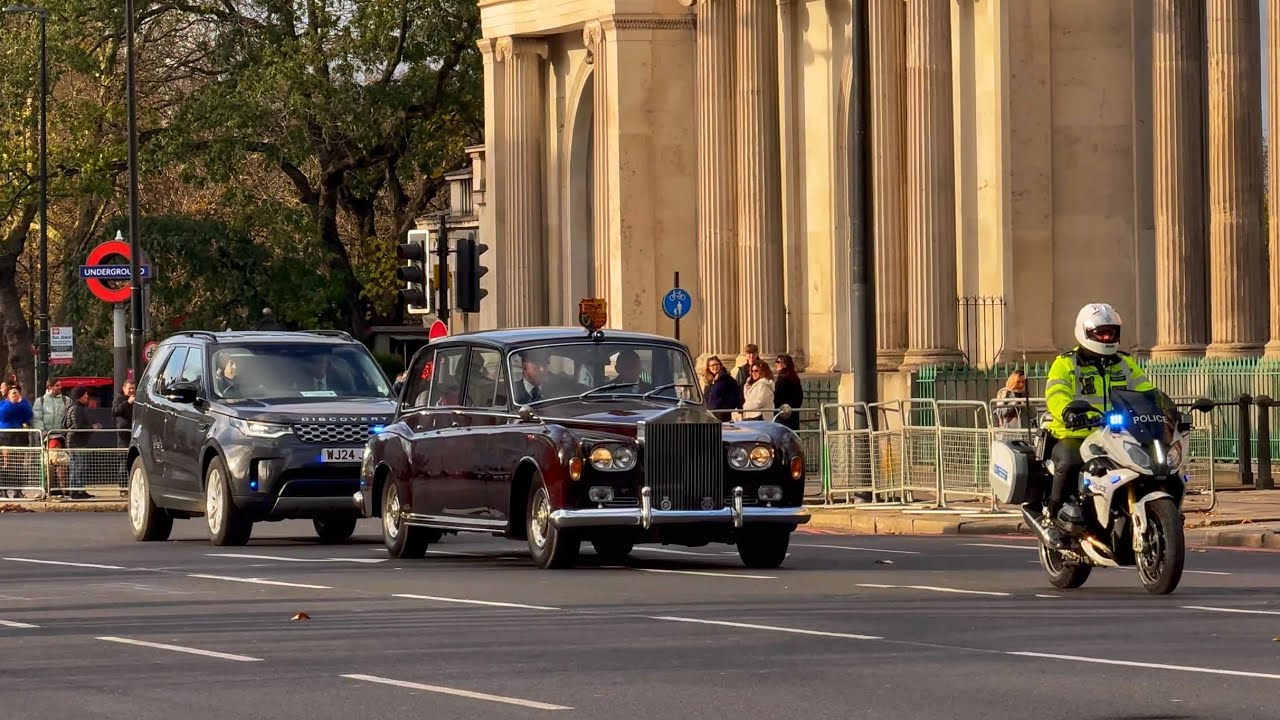 Princess Catherine Spotted Driving With Prince William Through Central London
