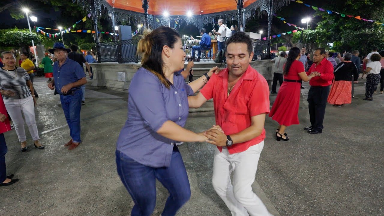 Parque Jardin de la Marimba, Martes 21 de Octubre