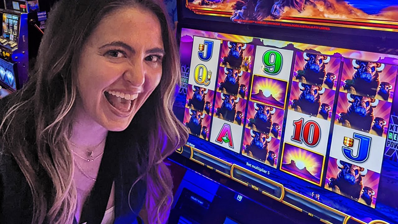Unbelievable! 9 Massive Jackpots On 6 Slot Machines in Just 1 Hour