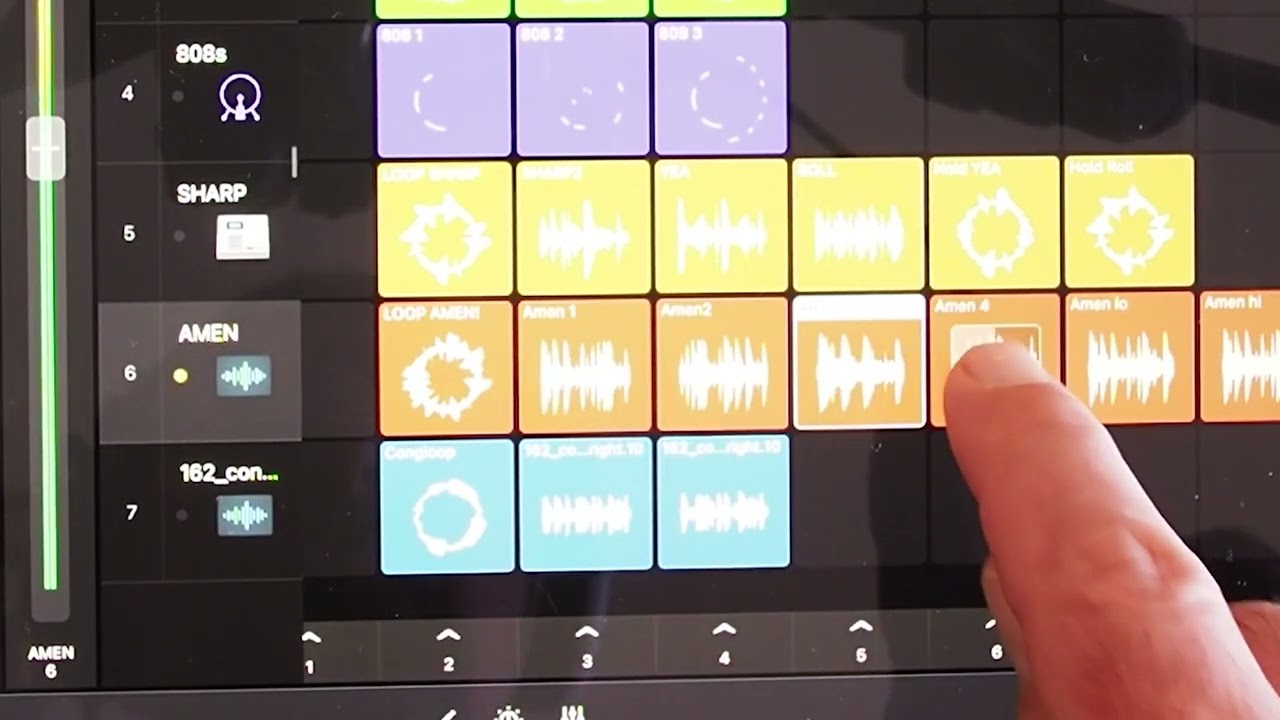 Logic Pro Tutorial: Live Loops JUNGLE using Logic Remote or Logic Pro for iPad