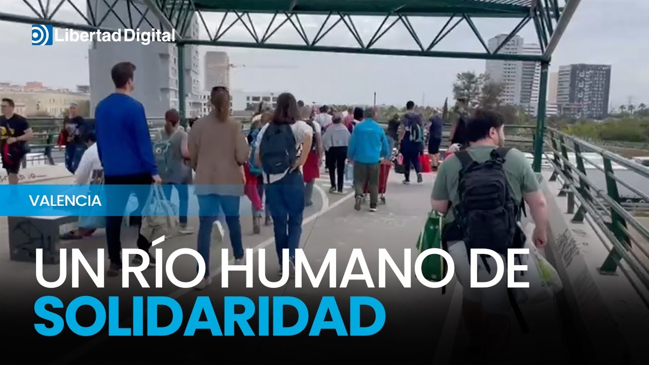 Un r&iacute;o humano de solidaridad desborda la pedan&iacute;a valenciana de La Torre
