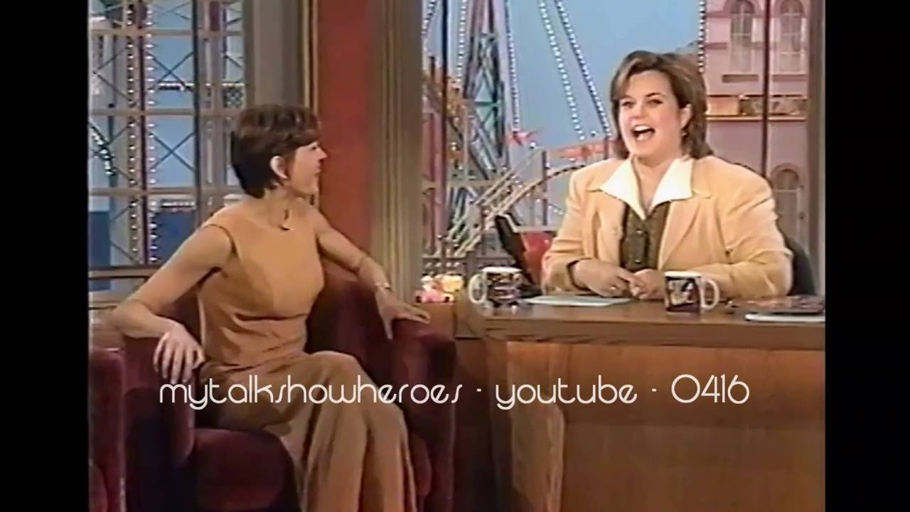 TERI HATCHER HAS FUN WITH ROSIE
