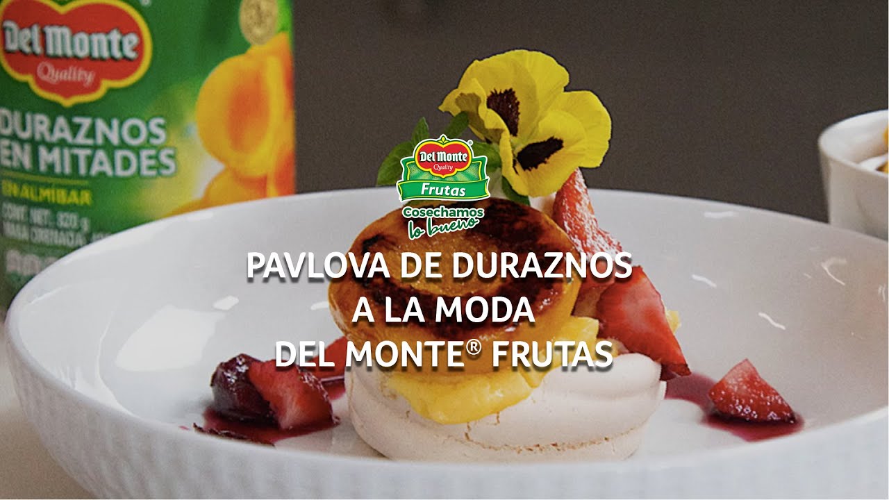 PAVLOVA DE DURAZNOS A LA MODA