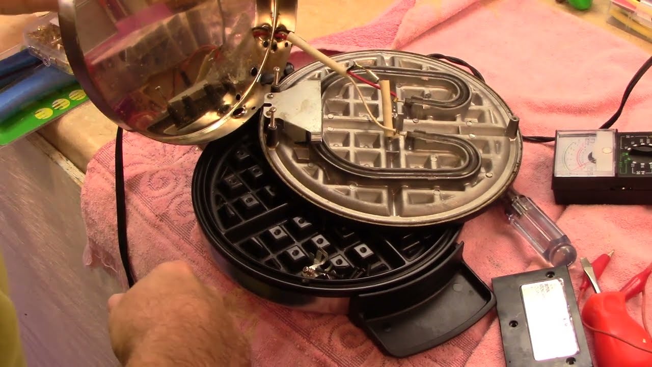 Octember 2024 Fail 6: Black And Decker Waffle Maker WMB500 Part 2