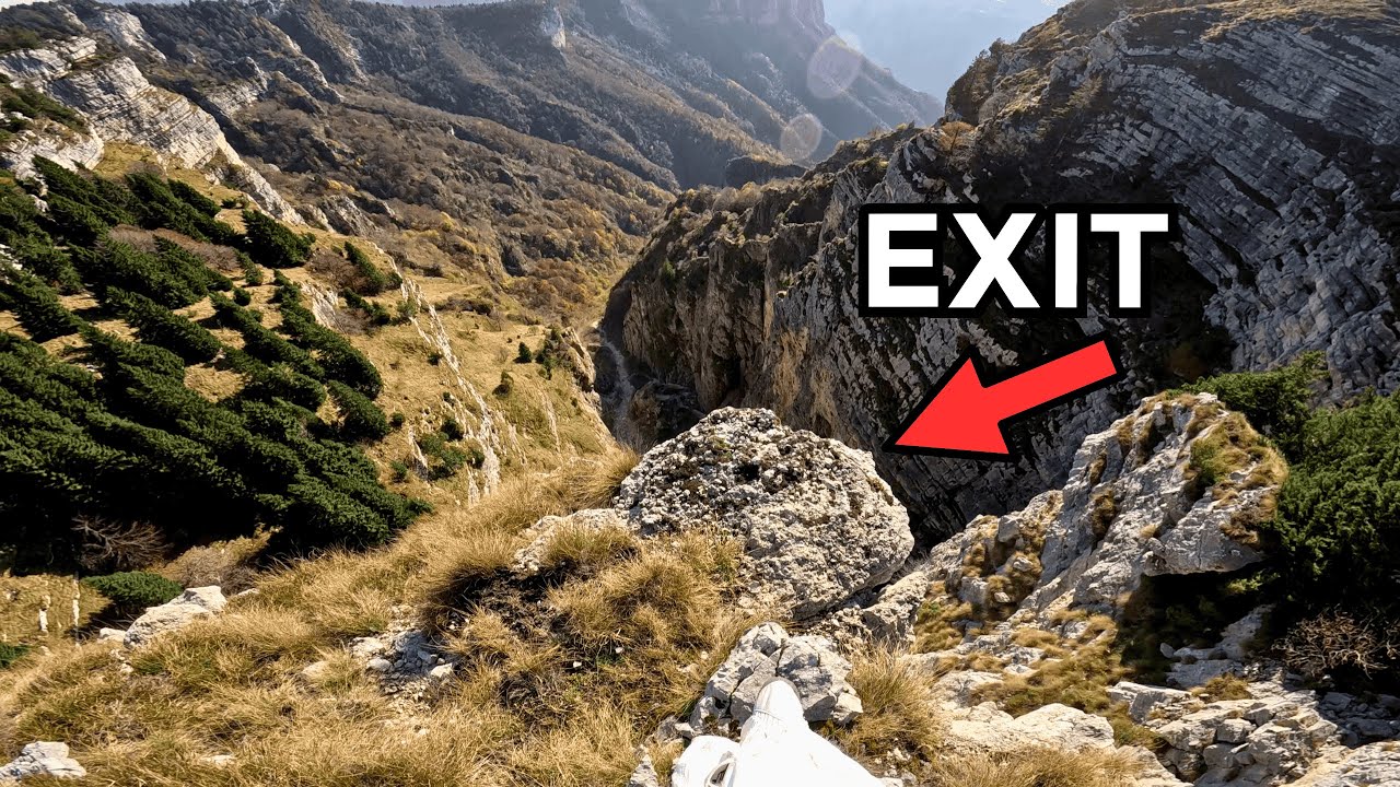 Crackinator | Wingsuit Flight Into A Crack