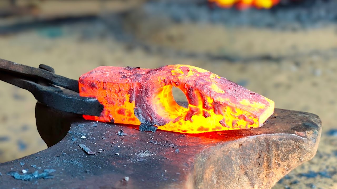 Awesome project | Made a hammer to hammer nails _Blacksmith