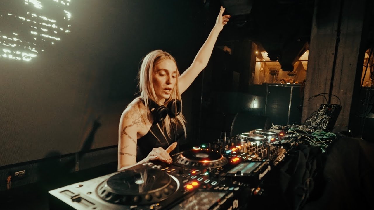SOVA live at PRSPCT XL33