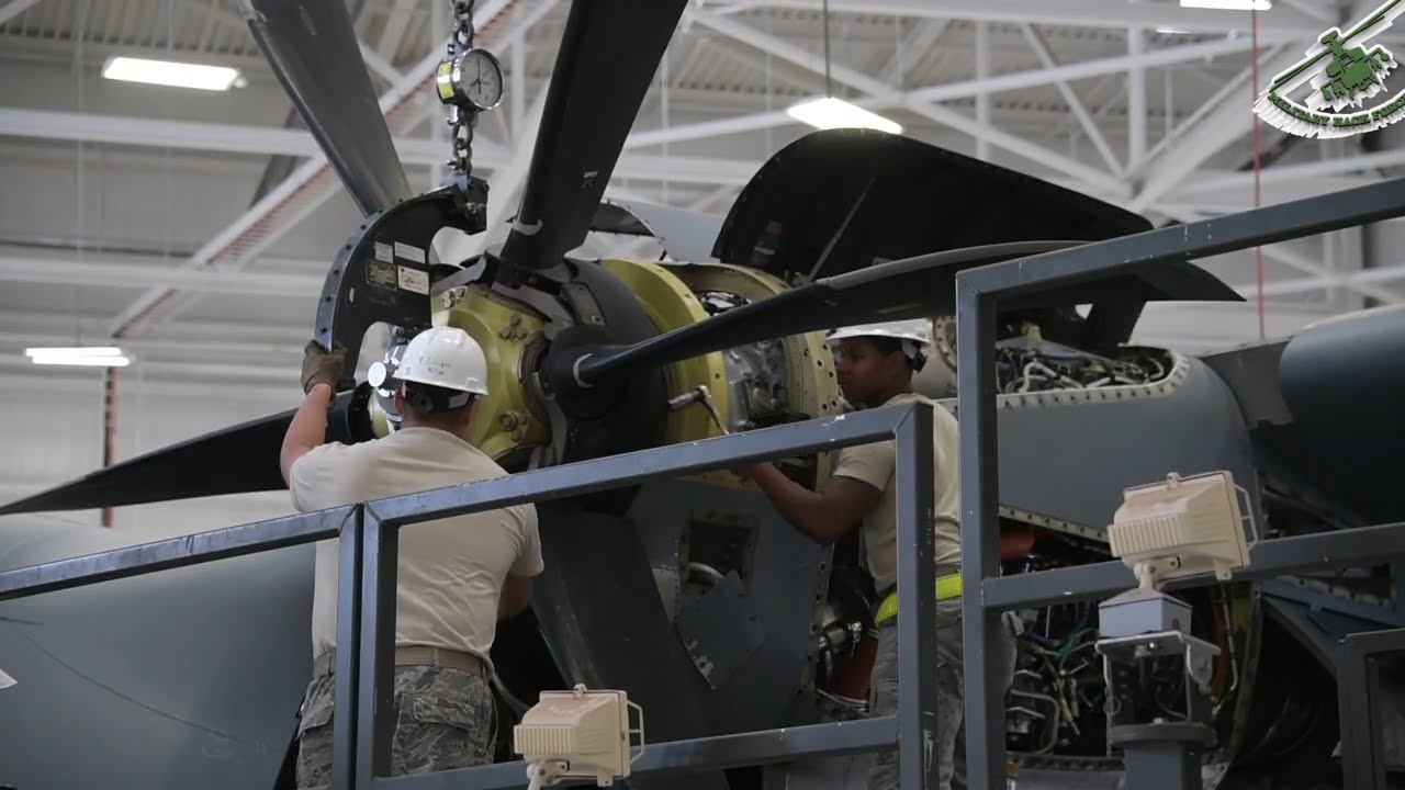 C130 Airplane Propeller Replacement by U.S. Airforce Airmen