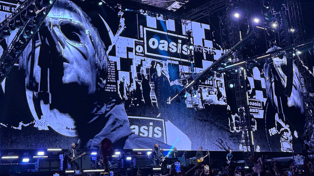 OASIS - Wonderwall LIVE at the Rose Bowl Pasadena OASIS LIVE 25