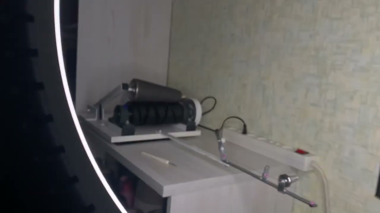 ПРОДАНО Электрическая моталка для пряжи.