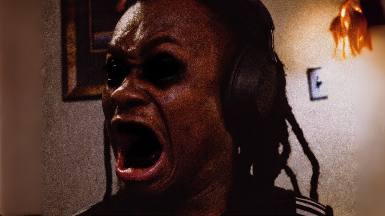CHE'S COMING (Che - Hellraiser Reaction)