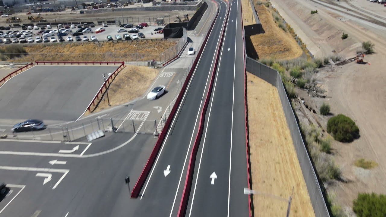 Tesla Fremont Flyover - Roadrunner, Temp Lot Zoom-in, Construction updates - Jul 8, 2021