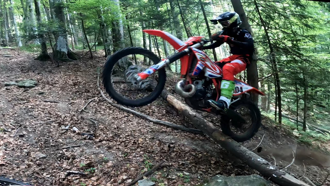 Beta 200 RR 2022 Ott Kornèl in Action - Enduro Climbs & Downhill