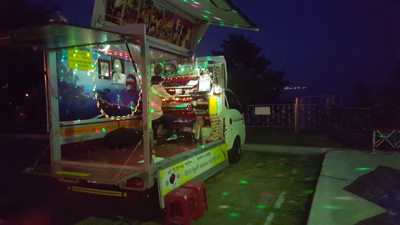 사천시 초양도에서 만난 어느 음악인