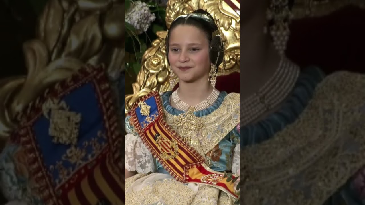 Los nervios y la naturalidad de Marta Mercader Fallera Mayor Infantil de Valencia r #fallas