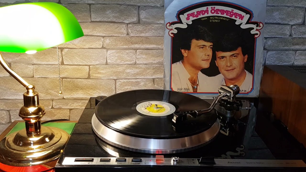 Ferdi Özbeğen  Albüm : Sizin Seçtiklerinizle  Şarkı : Dönsen Bile 🥰🧿🎶🎵 #music #plak #longplay #vinly