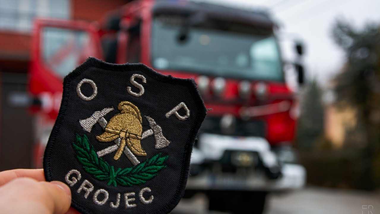 CZTERY WOZY W PODZIALE, NOWY RANGE - POKAZ WYPOSAŻENIA BOJOWEGO - OSP GROJEC - 2023