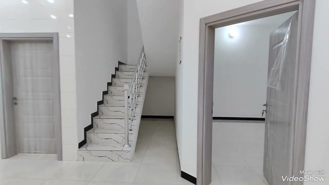 بيت للبيع في كربلاء الشبانات مجمع السبطين مساحه 100متر بناء جديد بعده مامسكون 07724902896