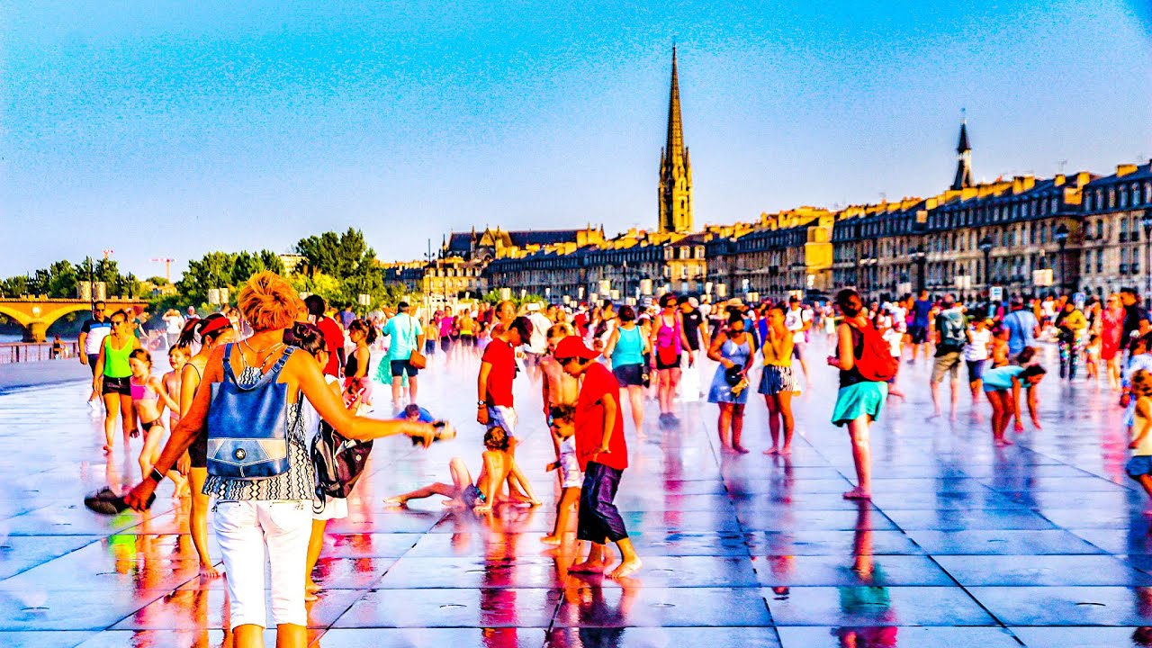 A Look Around the Beautiful City of Bordeaux, France