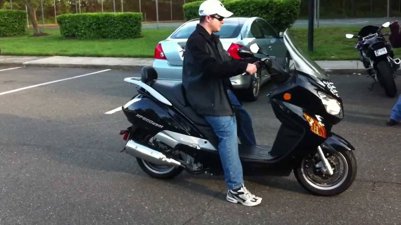 United Motors Xpeed 250i 250cc Scooter
