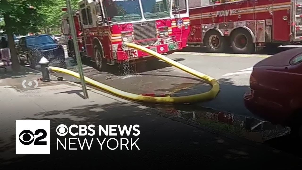 Firefighter, resident injured in Staten Island apartment fire