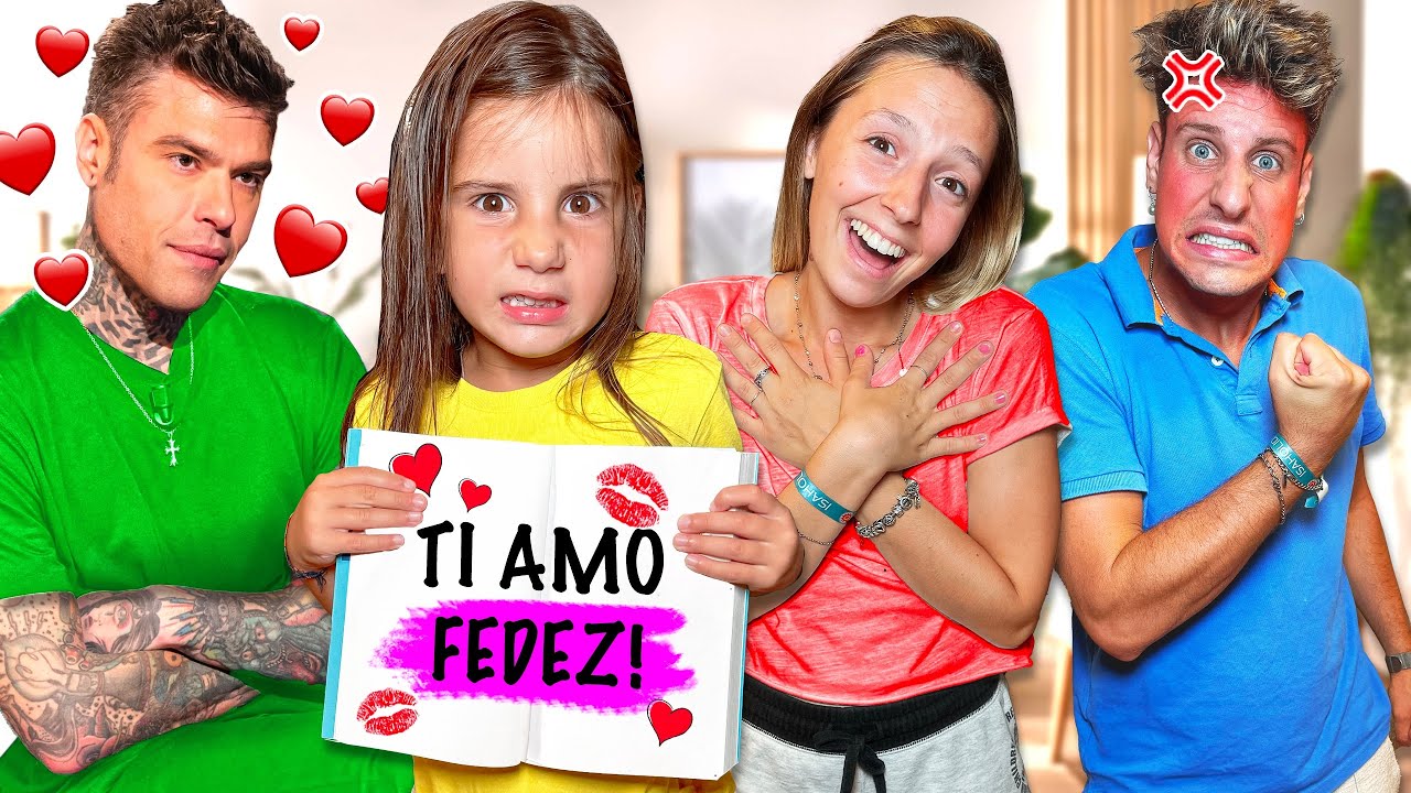LEGGO IL DIARIO SEGRETO DI LAURA E SCOPRO CHE AMA FEDEZ!💔 *Aurora e Papà Mike è Arrabbiato*