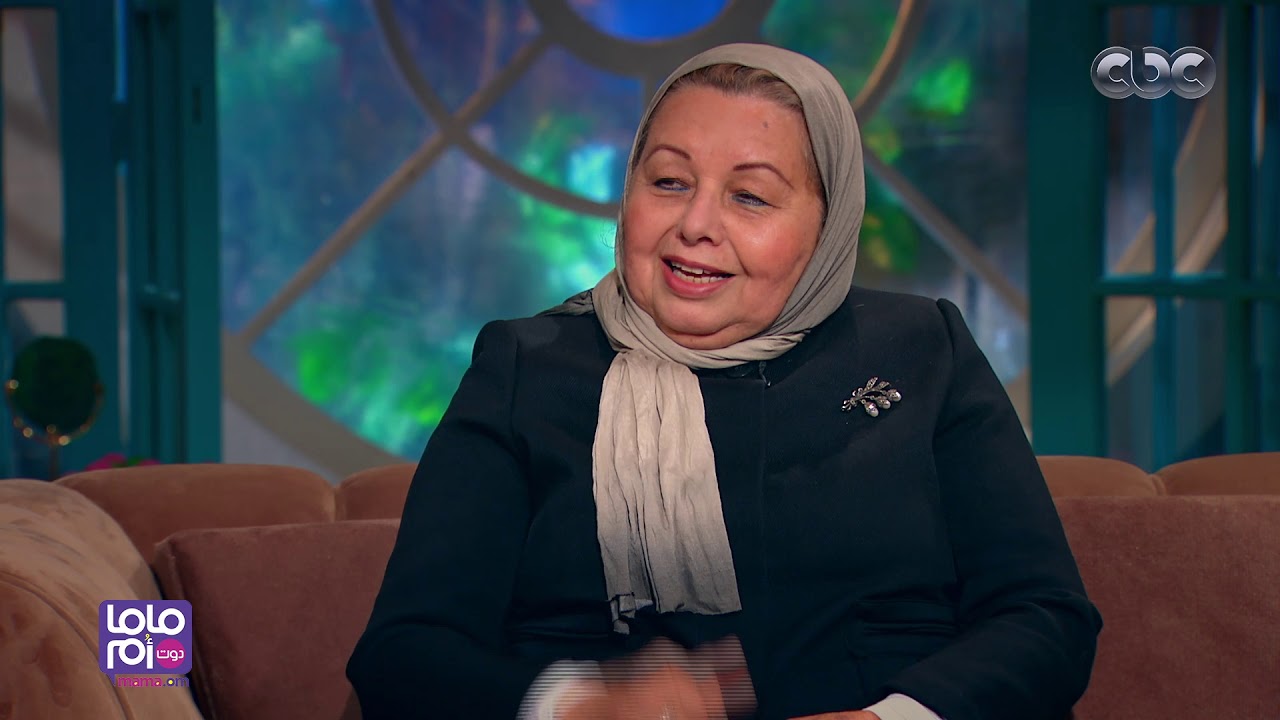 ماما دوت أم | شوفوا بنت حازم إمام عملت إيه مع جدتها د. ماجي الحلواني في تمرين الإسكواش