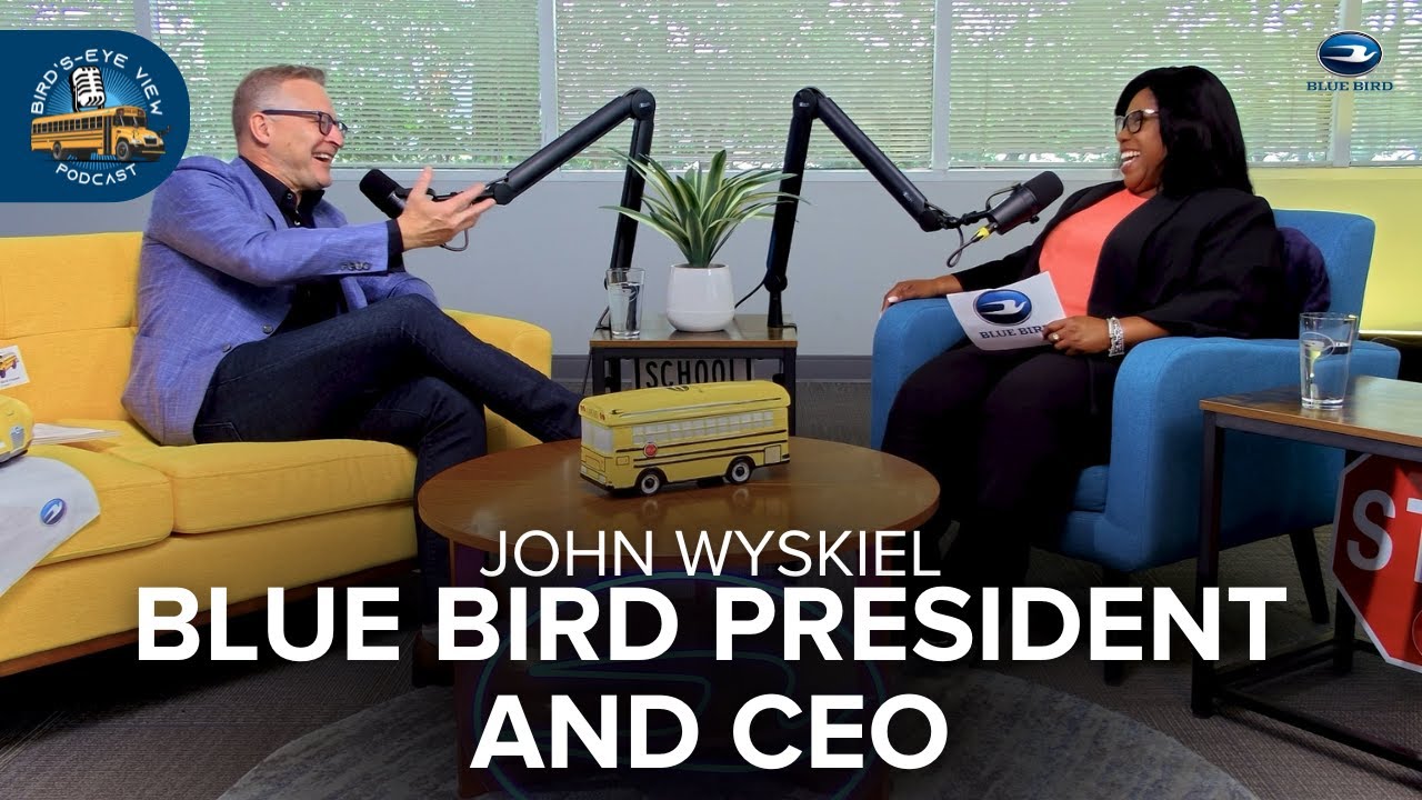 Вид с высоты птичьего полета I Blue Bird Президент и генеральный директор Джон Вайскил