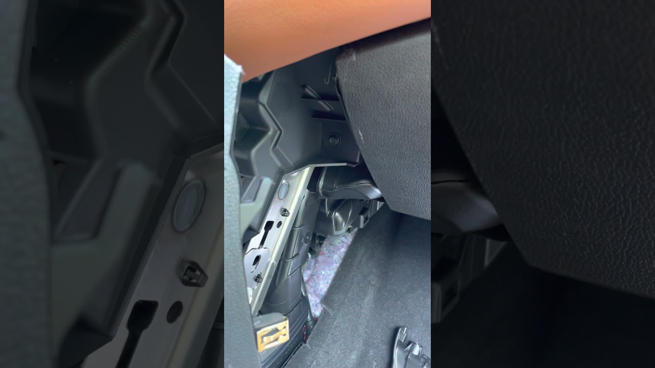 How to change air filter & cabin air filter on 2016-2019 Chevy Cruze 1.4 L