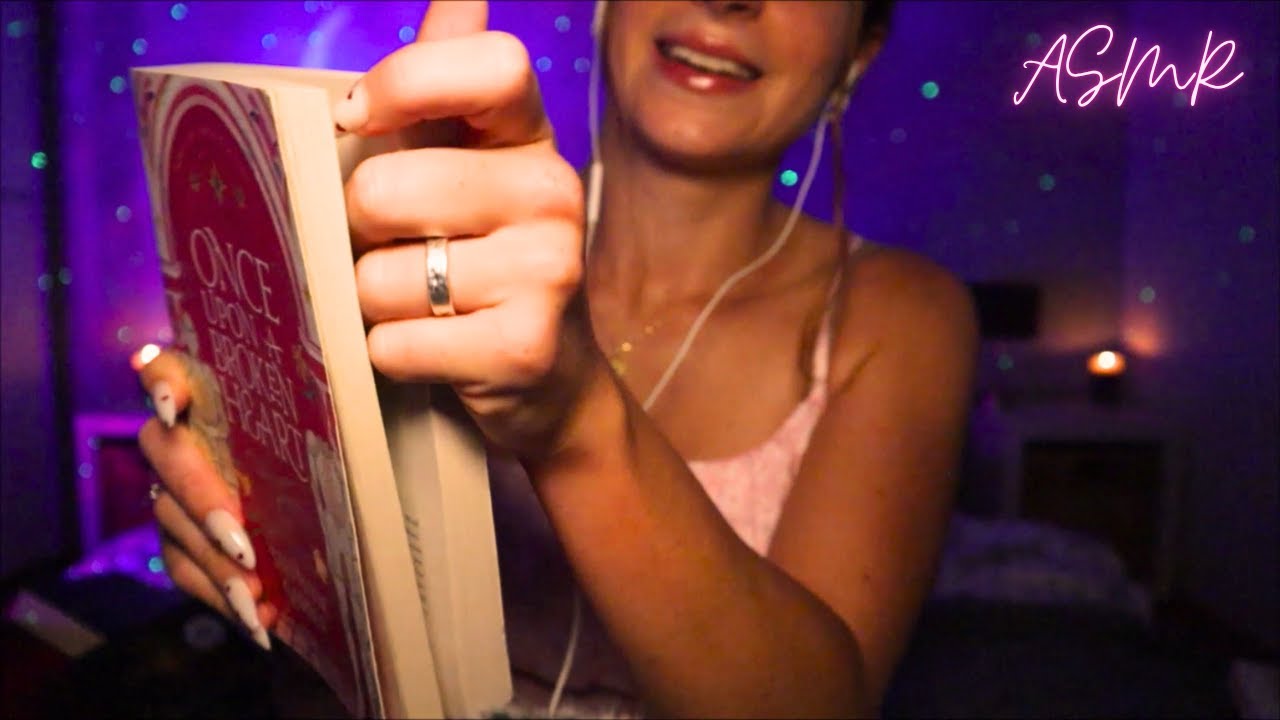 ASMR | Лучшие книжные триггеры всех времен (обводка, массаж и бессвязная речь)