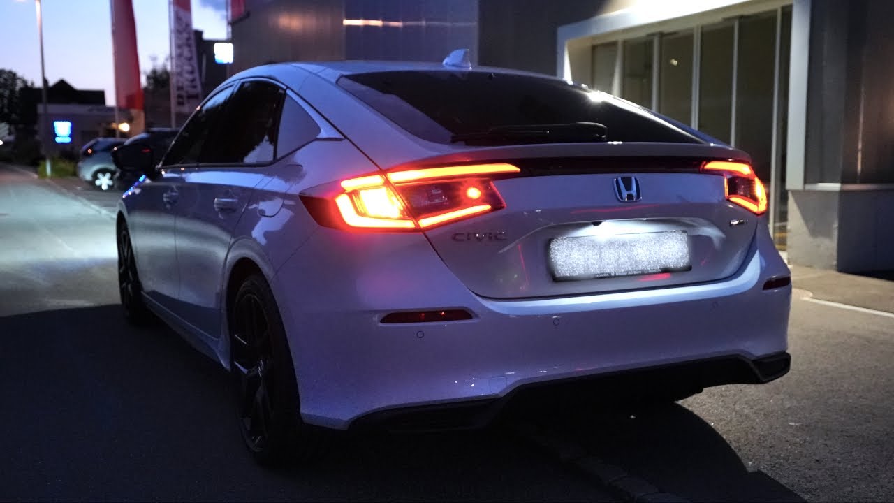 Новый Honda Civic Hybrid eHEV 2023 | Освещение салона и экстерьера ночью