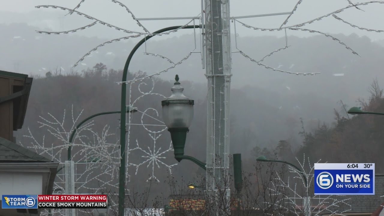 'We're loving it' Snow falls over Gatlinburg for the first time of this season