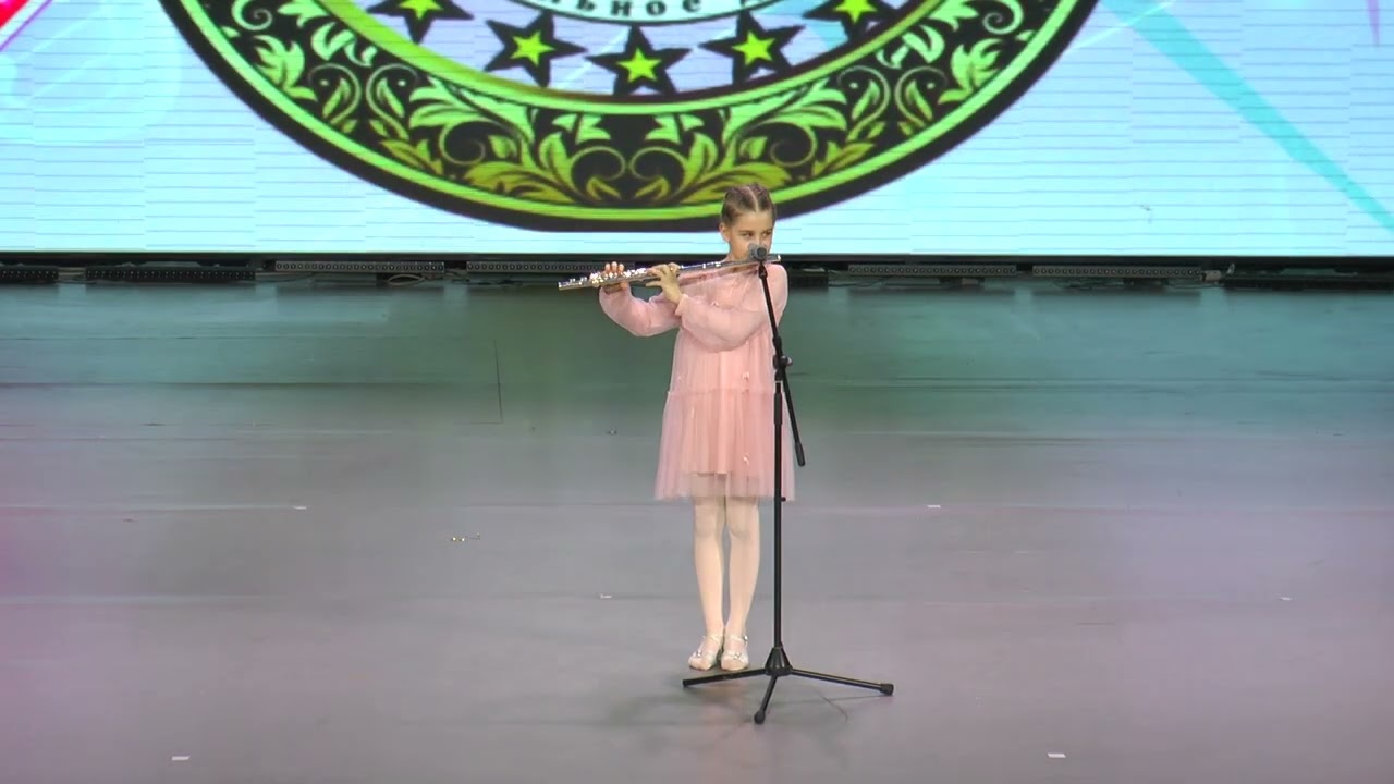 56.Петрович Милана И. Дюссек «Старинный танец»
